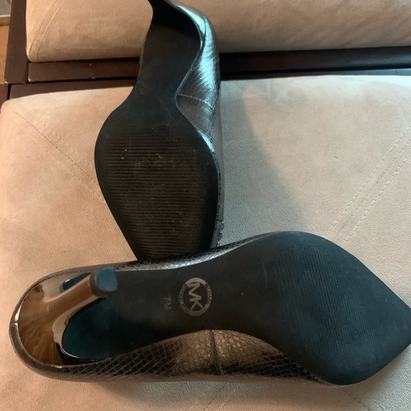 Michael Kors Aria Stud - toe pump - Picture 3 of 10